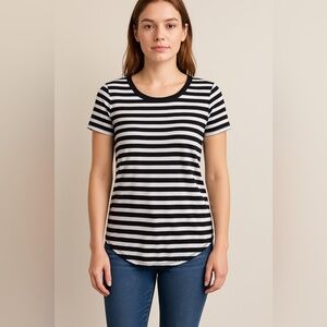NEW GAP Luxe Black and White Striped Short Sleeve Tee